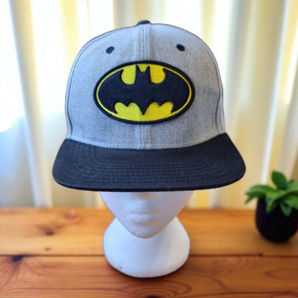 DC Comics Batman Embroidered Logo Baseball Cap Hat Adjustable Snapback
